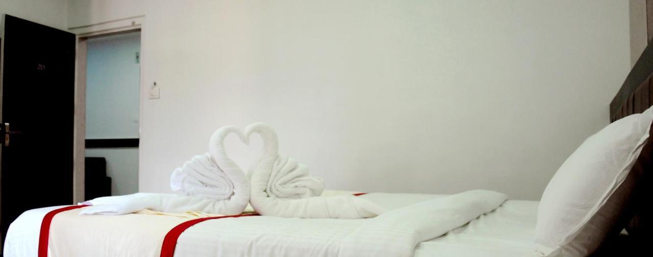 Hotel Shawrya The Grand Madikeri Extérieur photo