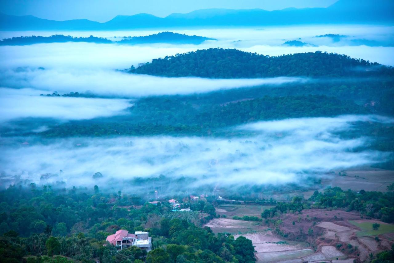 Hotel Shawrya The Grand Madikeri Extérieur photo